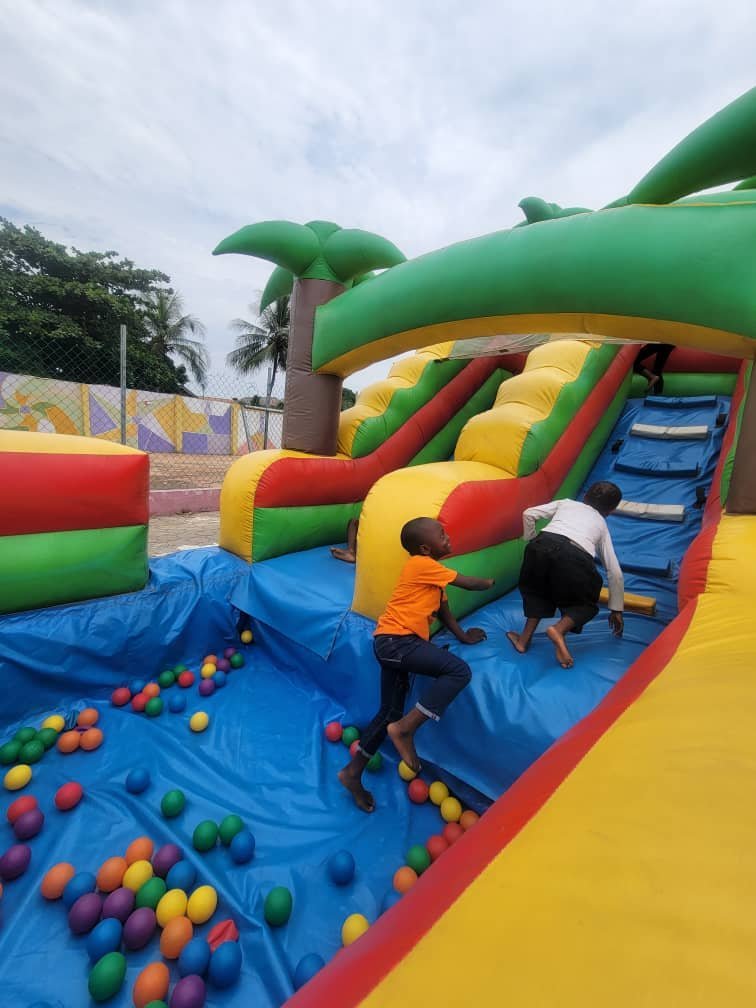 fbr-fun-center-forever-blossom-records-your-ultimate-kids-party-play-destination-big-1