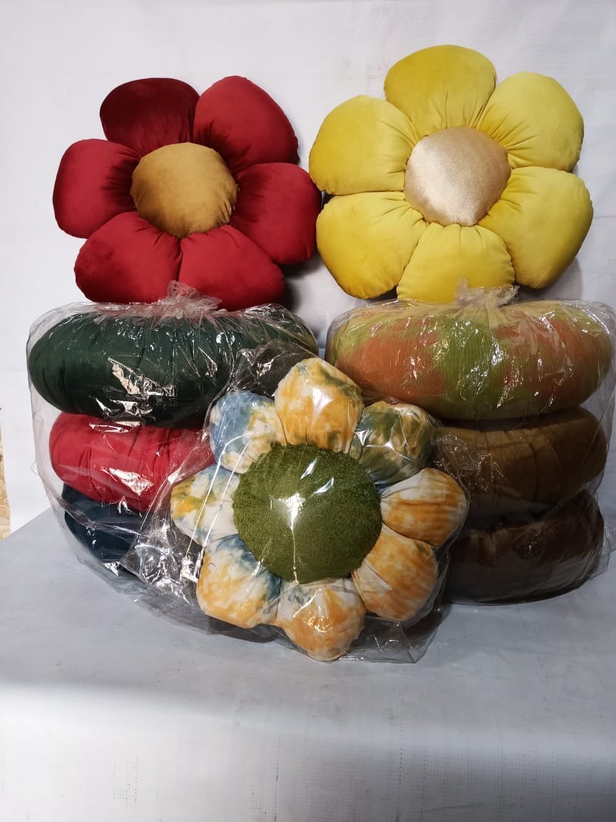 vikafriq-arts-crafts-customized-throw-pillows-mats-and-wall-artwork-big-3