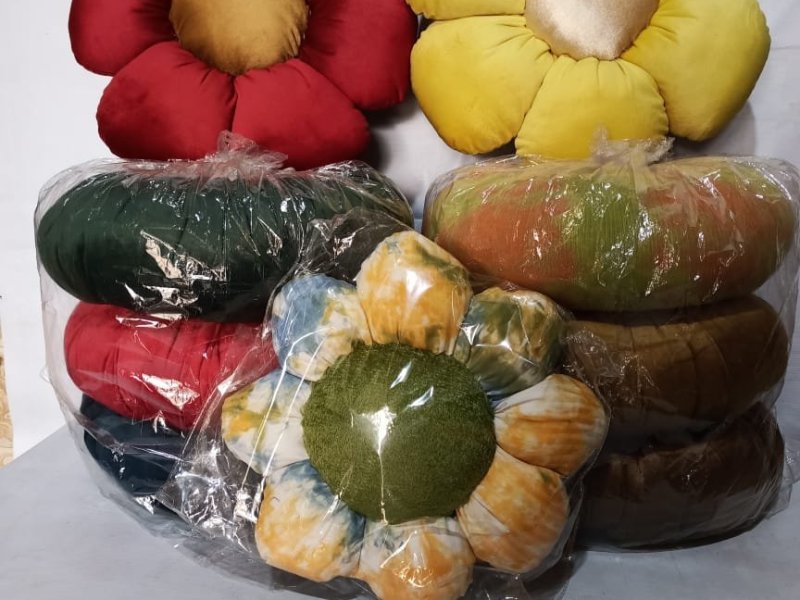 vikafriq-arts-crafts-customized-throw-pillows-mats-and-wall-artwork-small-3