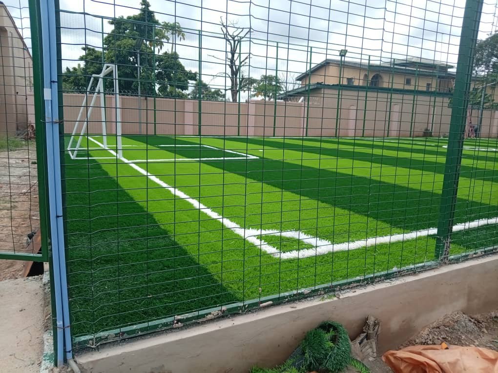 artificial-grass-big-1