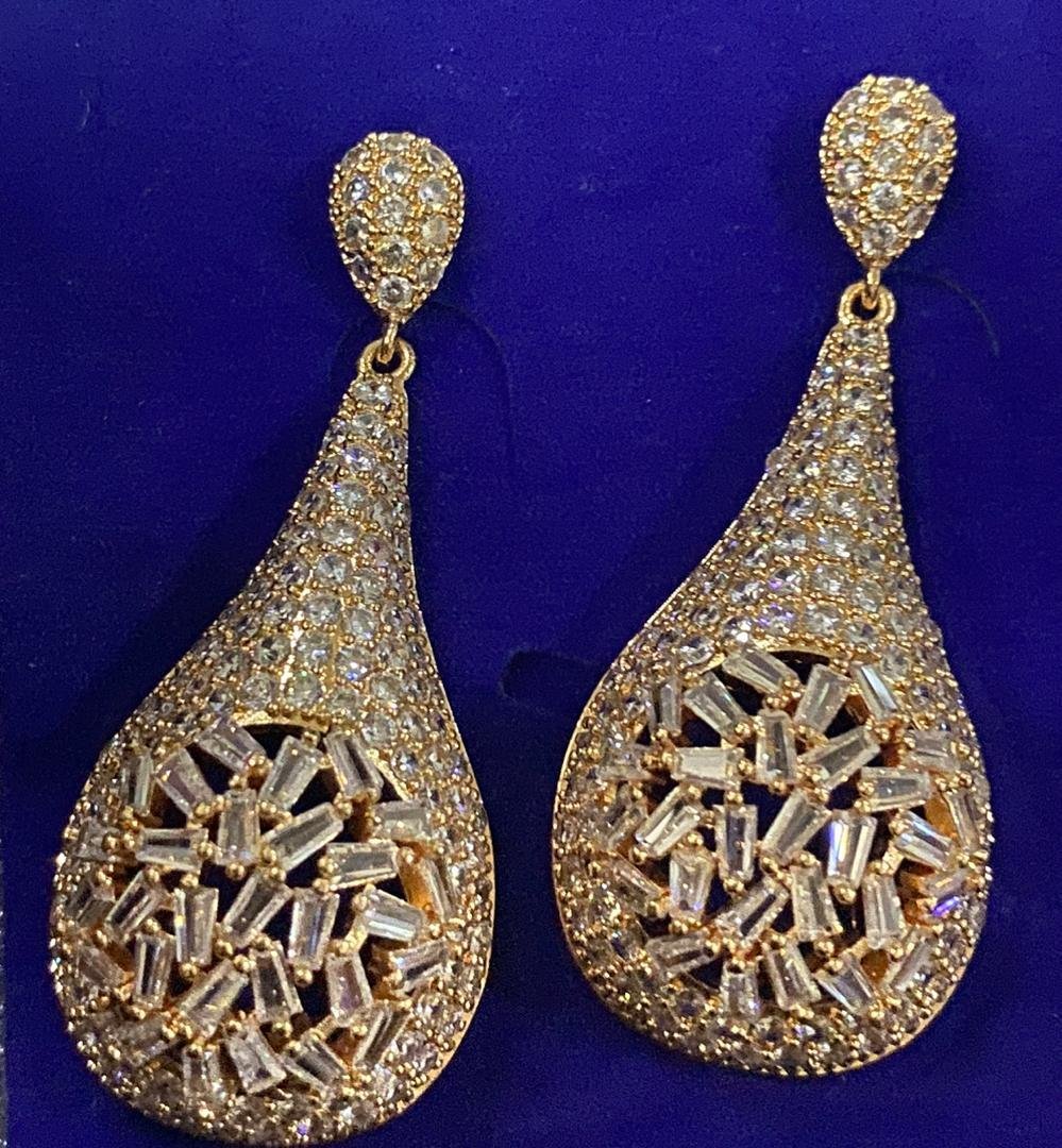 elegant-gold-silver-jewelry-sets-for-every-occasion-oyiza-jewelries-big-0
