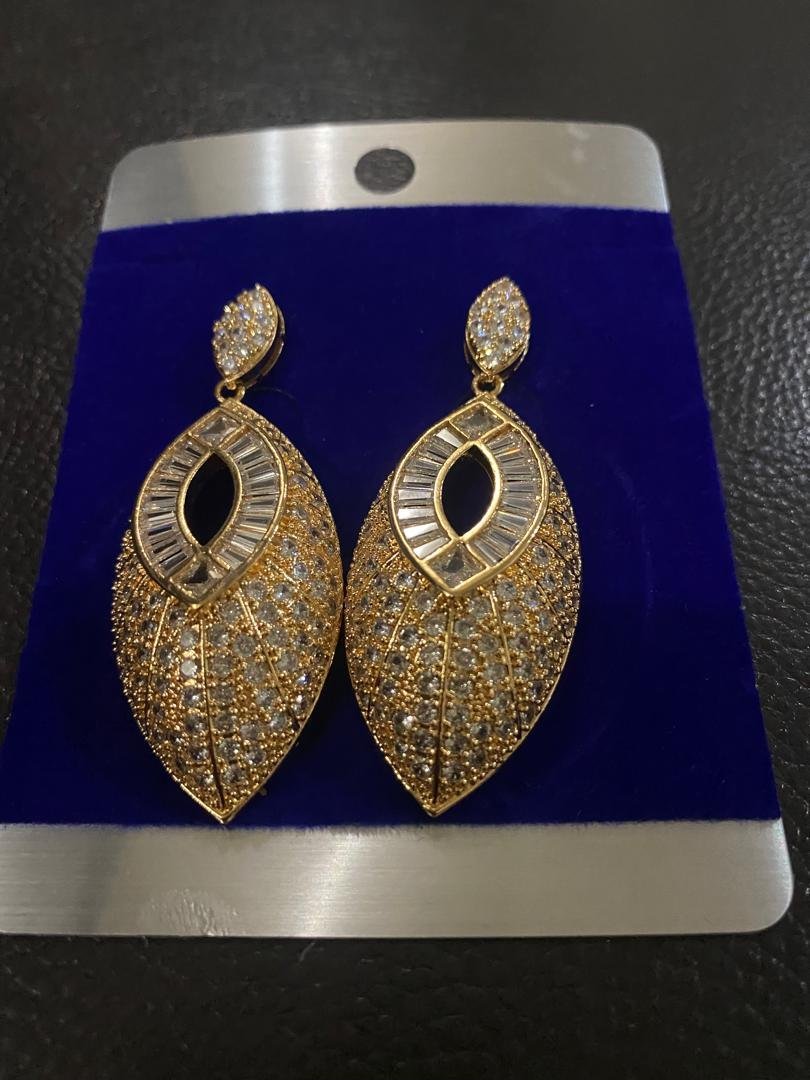 elegant-gold-silver-jewelry-sets-for-every-occasion-oyiza-jewelries-big-1