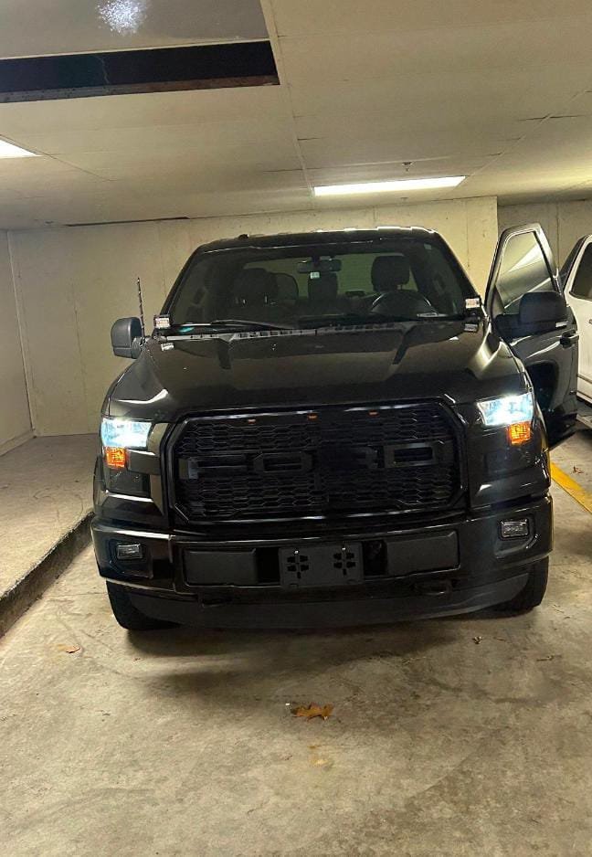 otnet-autos-2015-ford-f-150-xlt-4x4-supercrew-black-big-0