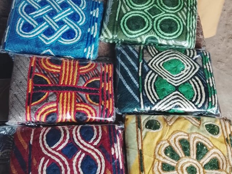 mumccy-akanbi-the-owambe-statement-cap-small-2